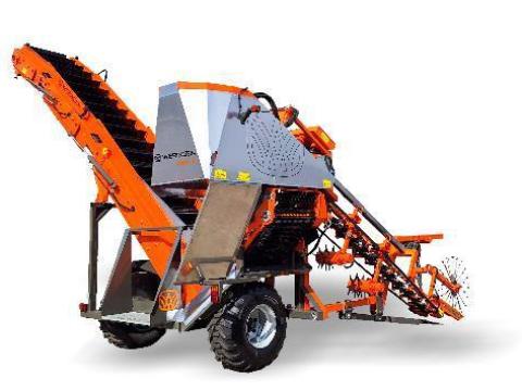 WERINGEN RVS-1 (Z-815/1) GYÖKÉRZÖLDSÉG BETAKARÍTÓ