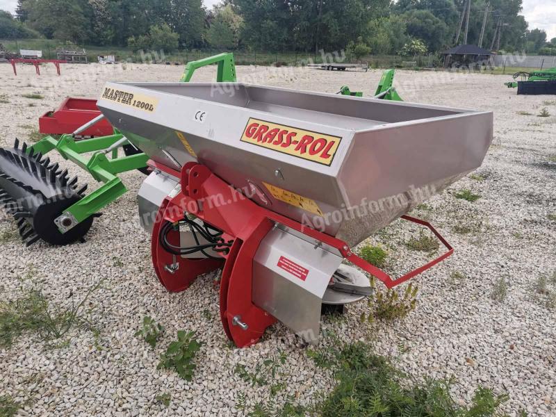 GRASS-ROL MASTER 1200L Rozsdamentes műtrágyaszóró készletről - Royal Traktor