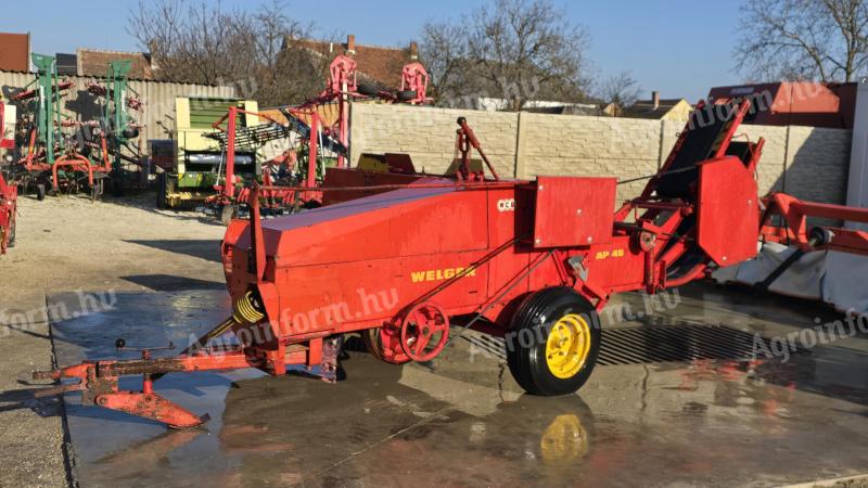 Welger AP 45 kis kockabálázó