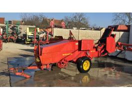 Welger AP 45 kis kockabálázó