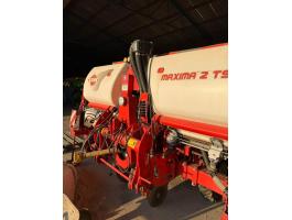 Kuhn Maxima 2TS szemenkénti vetőgép jó állapotban eladó