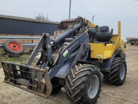 Eurotrac W12 F derékban csuklós kisgép