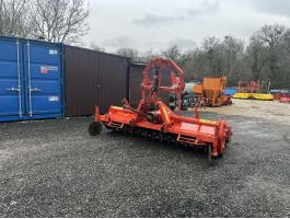 Kuhn EL142-3m forgókéses talajelőkészítő Güttler hengerrel