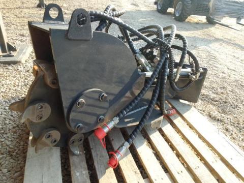 Eladó új tuskómaró rakodógépekhez