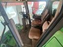 John Deere W660 kombájn gabonaasztallal, repcetoldattal, napraforgó adapterrel