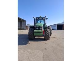 John Deere 7830