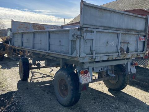 Eladó 4,5 tonnás billenős pótkocsi