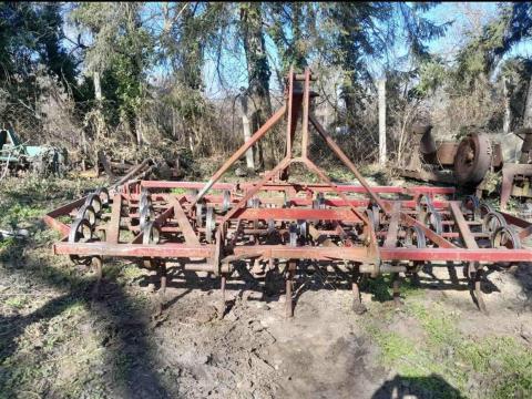 Függesztett kombinátor 3 méteres munkaszélességgel Függesztett kombinátor 3 méteres munkaszélességgel