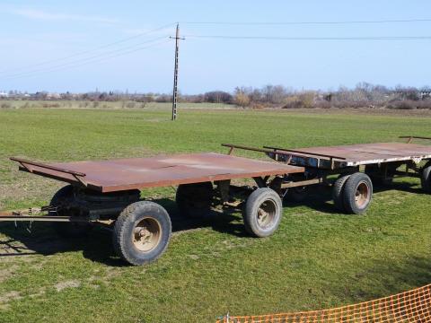 Bálaszállító pótkocsi eladó