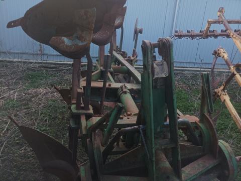 Eladó gassner Váltvaforgatós eke