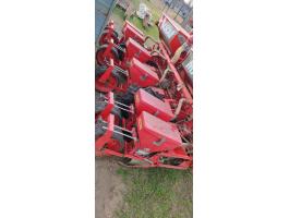 Eladó szemenkénti vetőgép