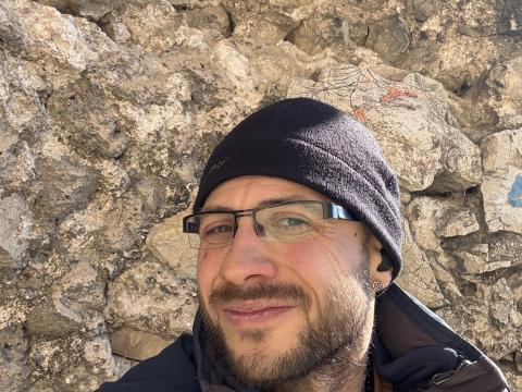 Lovász vagy vegyes állatokkal keresek munkát ott lakással