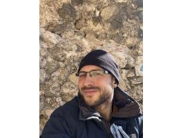 Lovász vagy vegyes állatokkal keresek munkát ott lakással