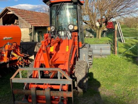 Hongyuan ZL12 önjáró homlokrakodó tartozékokkal