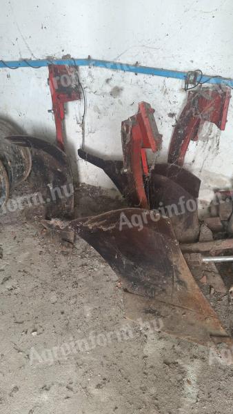 Bácsbokodi ekefejek eladó (3 db)