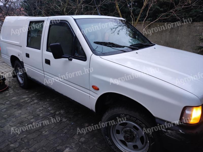 Opel Isuzu 2,5 Diesel 4x4 Campo 1994 korához mérten jó állapotban