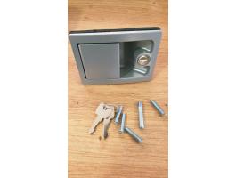 Böckmann ajtózár - lószállító utánfutóhoz - postai kiszállítással