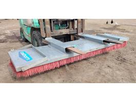 Broomate Osborn 240 cm-es seprű