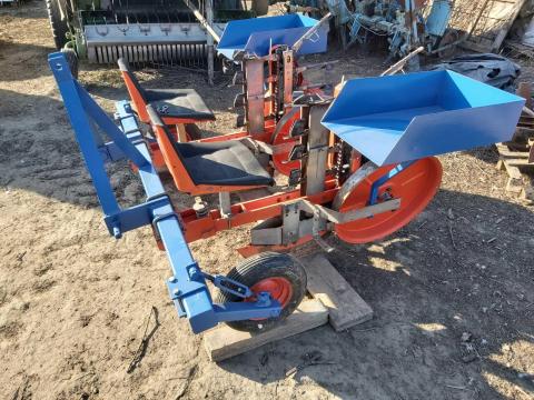 Checchi Magli palántázó gép Checchi Magli palántázó gép