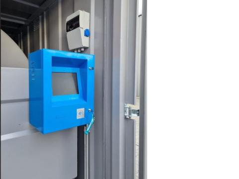 Vezérlő és Nyilvántartó rendszer