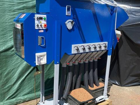 AGM 5 rosta nélküli gabonatisztító,  légszelektor – tisztítás,  frakcionálás