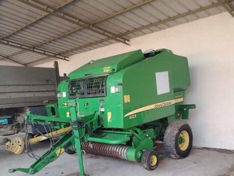John Deere 623 MultiCrop bálázó 2014-es évjárat