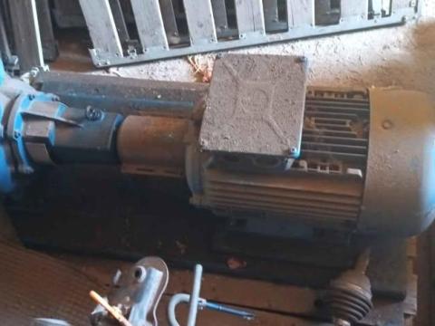 Új 15 kW-os öntöző szivattyú Új 15 kW-os öntöző szivattyú