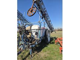 Eladó Evrard vontatott szántóföldi permetező