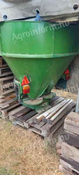 Függeszett műtrágyaszóró