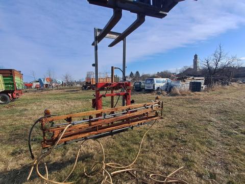 Permetező keret 12 m hidraulikus magasságállítással Permetező keret 12 m hidraulikus magasságállítással