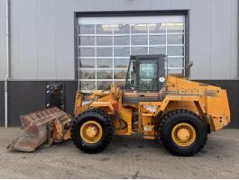 Case 721B / 1997 / 12 239 üzemóra / Lízing 20%-tól