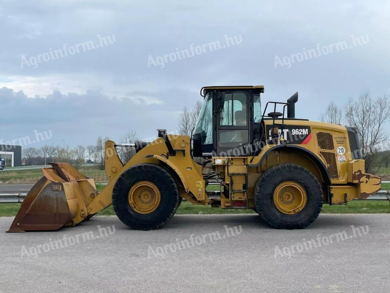 Caterpillar 962M / 2018 / 12 550 üzemóra / Lízing 20%-tól