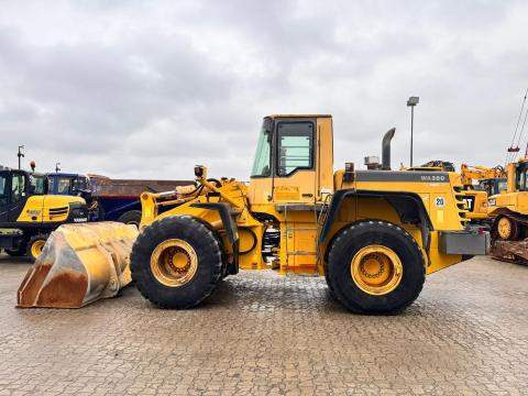 Komatsu WA 380-3 / 2001 / 9 020 üzemóra / Lízing 20%-tól Komatsu WA 380-3 / 2001 / 9 020 üzemóra / Lízing 20%-tól