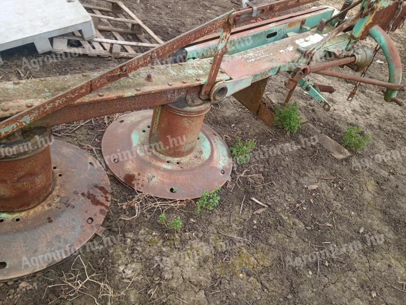 Eladó kétdobos kasza