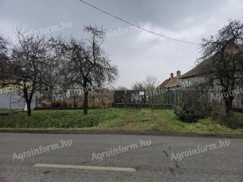 Eladó telek Füzesabonyban