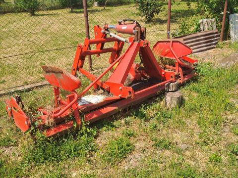 Lely 300-20 forgóborona javításra szorul vetőgéppel Lely 300-20 forgóborona javításra szorul vetőgéppel