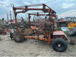 2db Unhz 500 vontatott rakodó