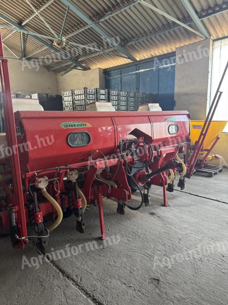Agrional 6 soros szemenkénti vetőgép