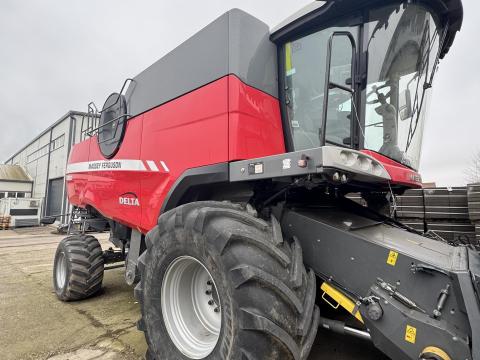 Massey Ferguson 9380 Delta kombájn 9,2 m PowerFlow gabona asztallal, Ziegler szállítókocsival, automata kormányzással és hozamtérképpel