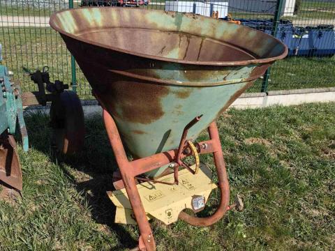 Műtrágyaszóró kedvező áron Műtrágyaszóró kedvező áron