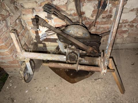 Burgonya/krumpli kipörgető eladó Burgonya/krumpli kipörgető eladó