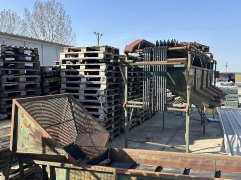 Uborka válogató / szelektor eladó – ipari zöldségválogató berendezés Uborka válogató / szelektor eladó – ipari zöldségválogató berendezés