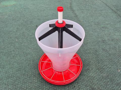 Malac köretető tartállyal, 8+20 l Malac köretető tartállyal, 8+20 l