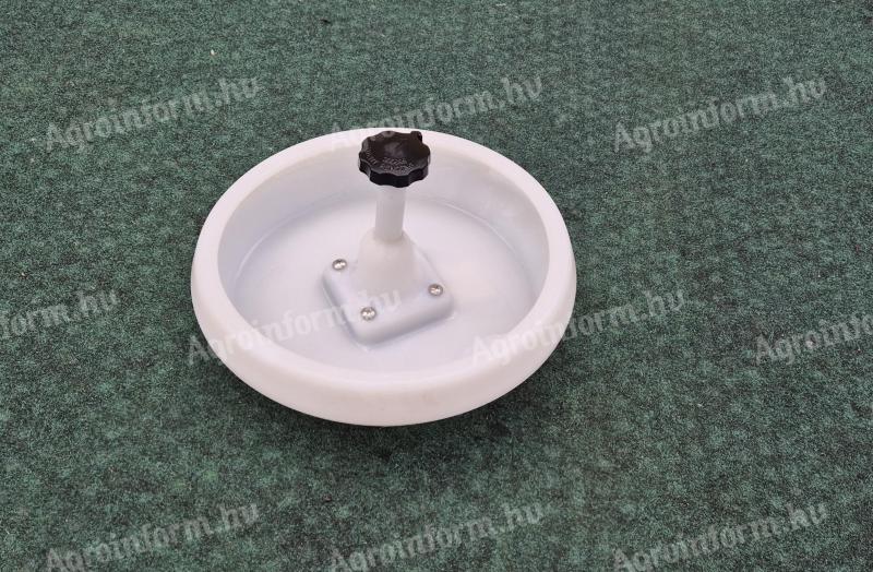 Műanyag malacetető 2,5 l