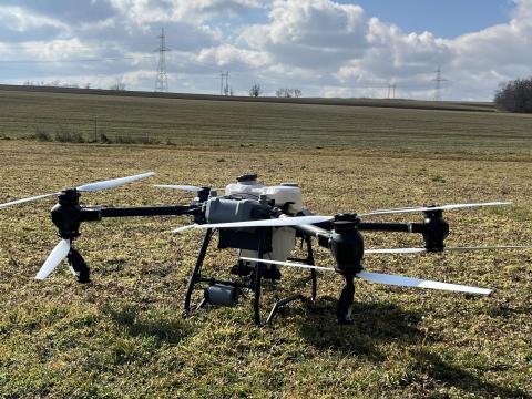 DJI T50 drónos permetező rendszer,  komplett szett eladó