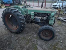 Perkins motoros kistraktor