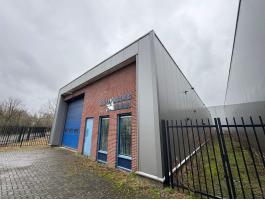 432 m2-es, szigetelt bontott csarnok eladó