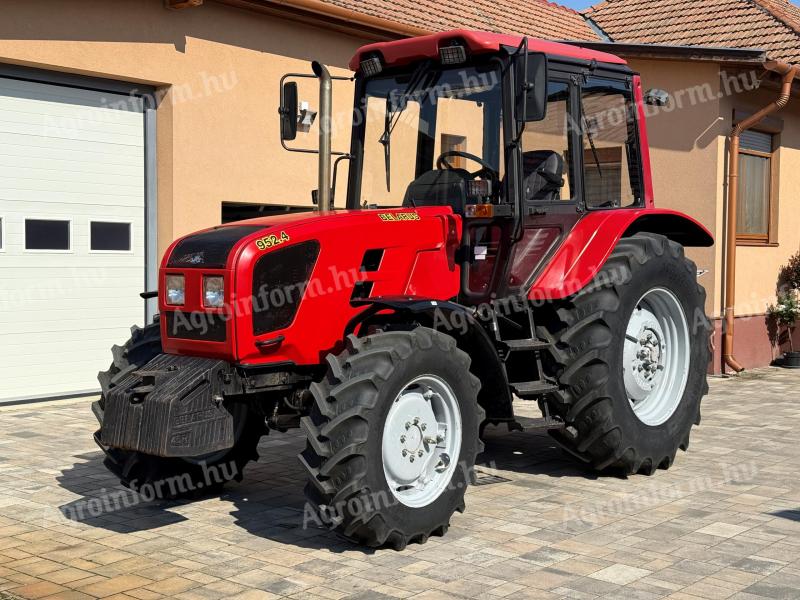 Belarus MTZ 952.4 traktor