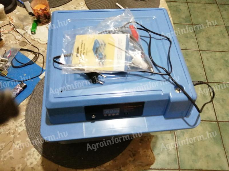 Vadonatúj keltetőgép és inkubátor, automata, digitális