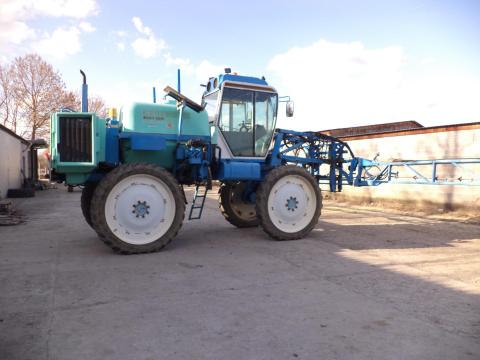 Berthoud Boxer permetező egygazdás, újszerű széles kerekekkel